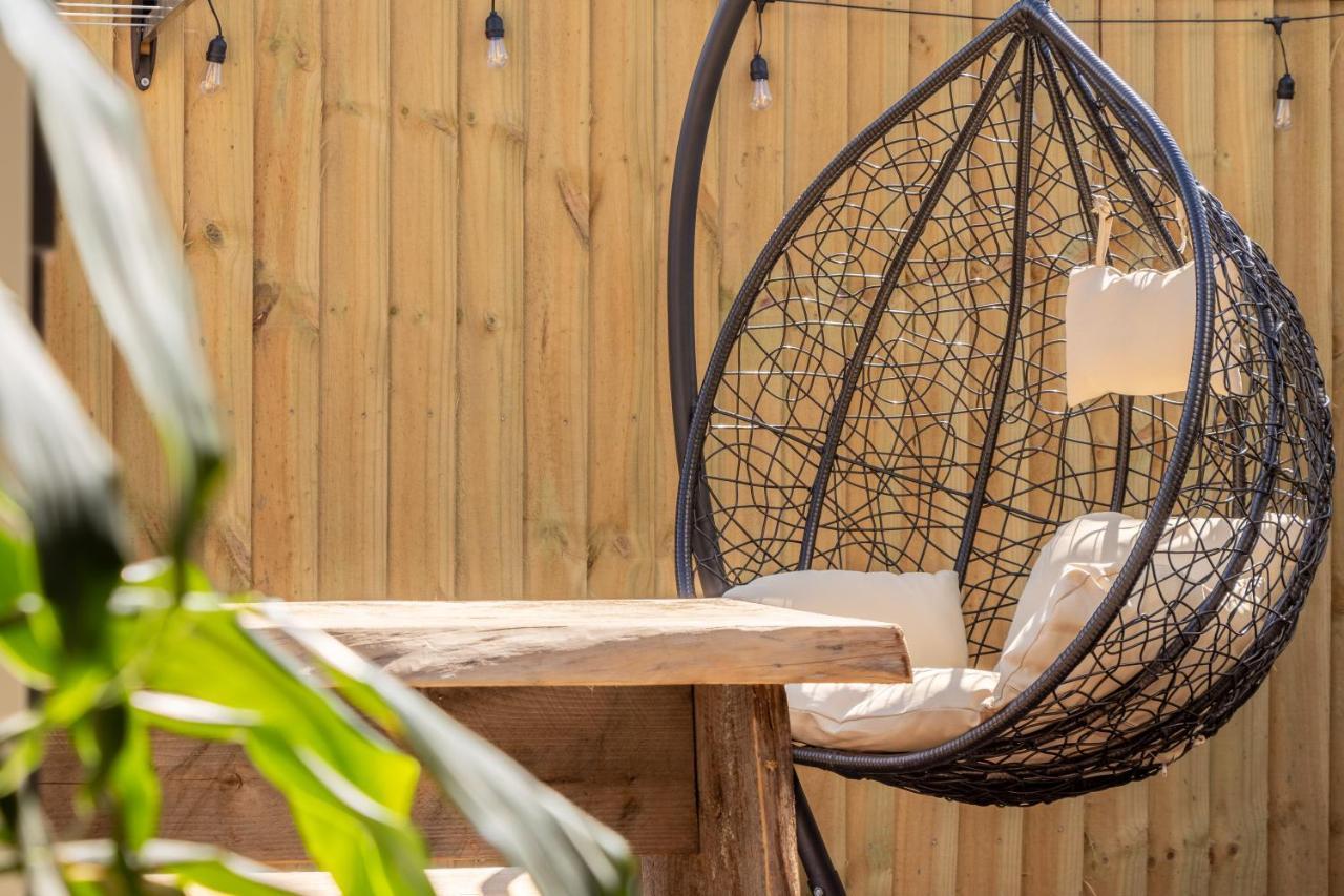 Cozy Retreat With Hot Tub Apartment Christchurch Ngoại thất bức ảnh